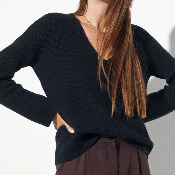 The Very V Sweater -Size XS - Picture 3 of 5